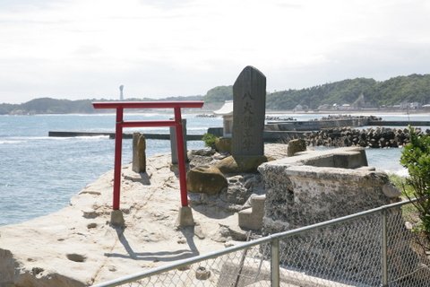 嗴